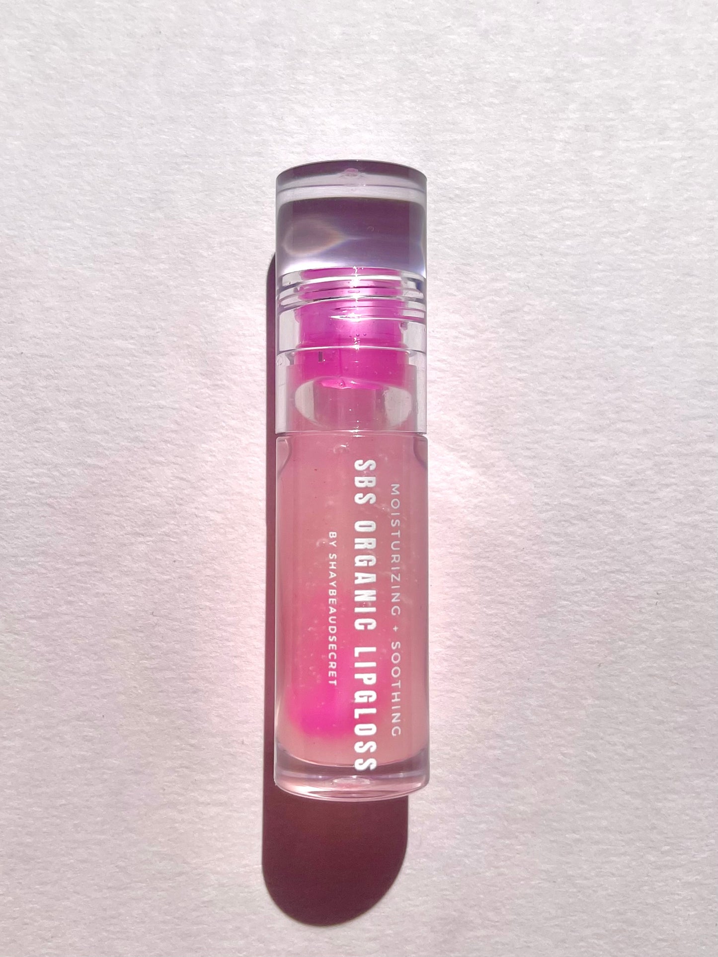 Color changing lipgloss